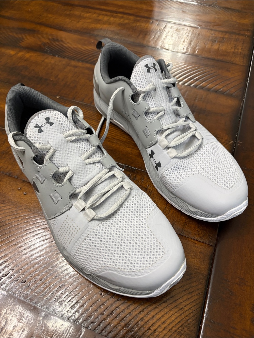 Under Armour Men’s White and Gray Lightweight Sneakers